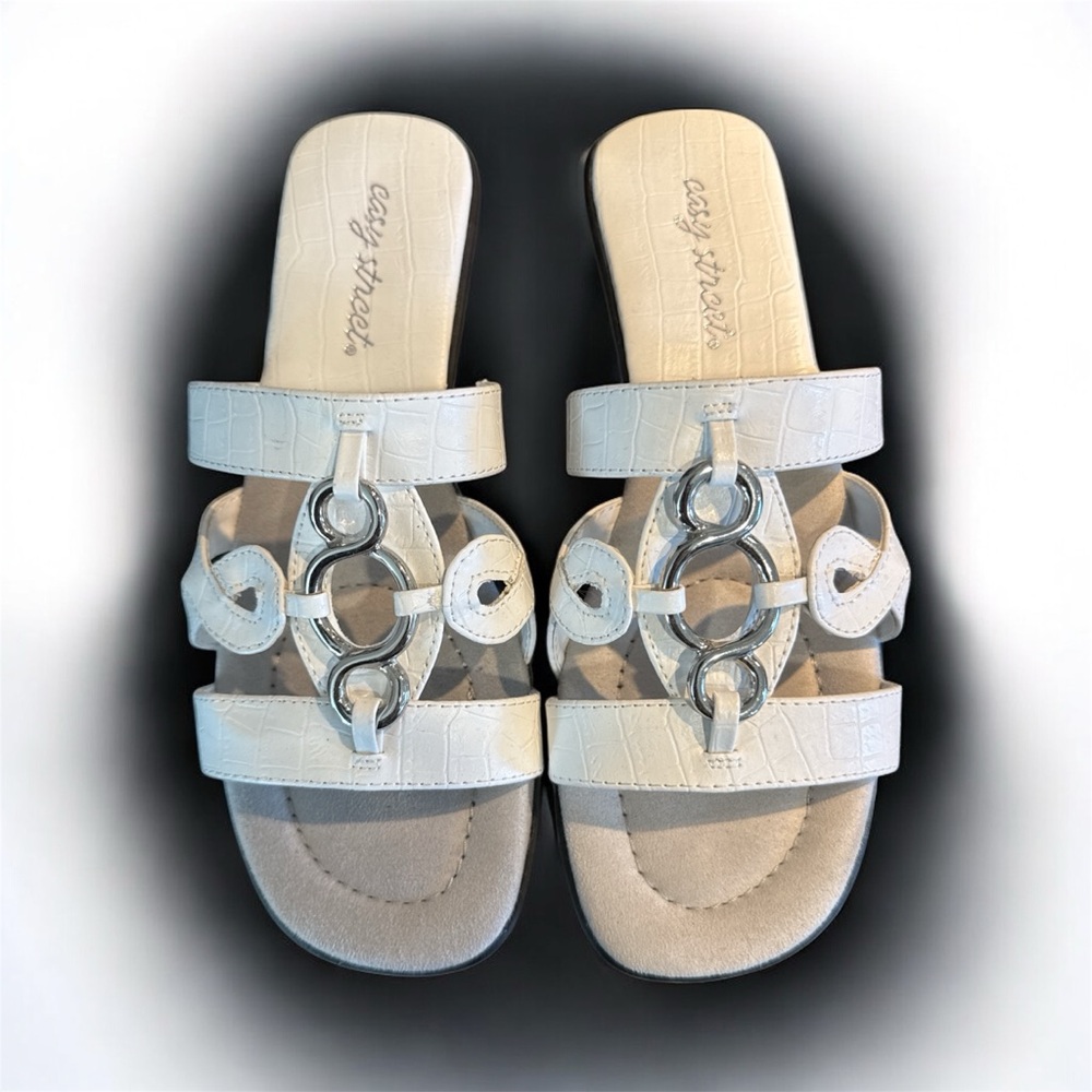 Easy Street Torrid White Sandals with Silver Accents ❤️